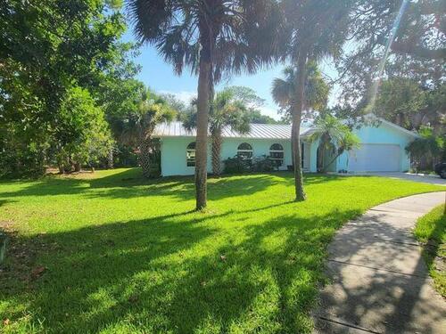 8 Colonial Way  Indian Harbour Beach, FL 32937