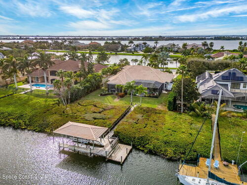 286 Lansing Island Drive  Indian Harbour Beach, FL 32937