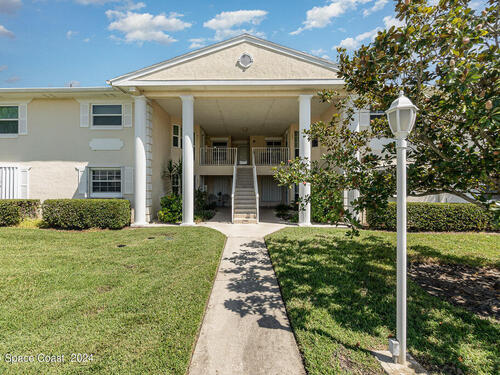 720 Lake Orchid Circle Unit #202 Vero Beach, FL 32962