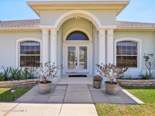 929 Hialeah Street  Rockledge, FL 32955