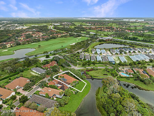 2234 Falls Circle  Vero Beach, FL 32967