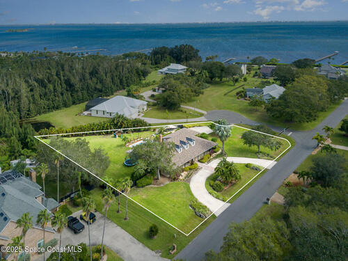 140 Crispin Street  Merritt Island, FL 32952