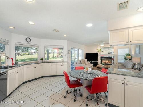 3885						Savannahs						Trail												Merritt Island, FL						32953