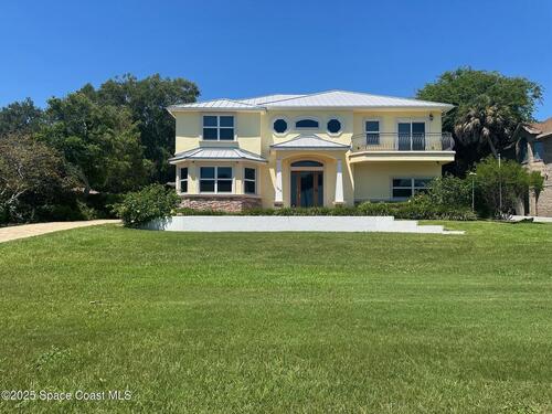 1613 Indian River Drive  Cocoa, FL 32922