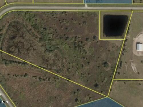 6541 26th Trail  Okeechobee, FL 34974