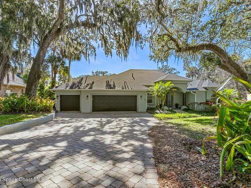 229 Melbourne Avenue  Melbourne, FL 32901