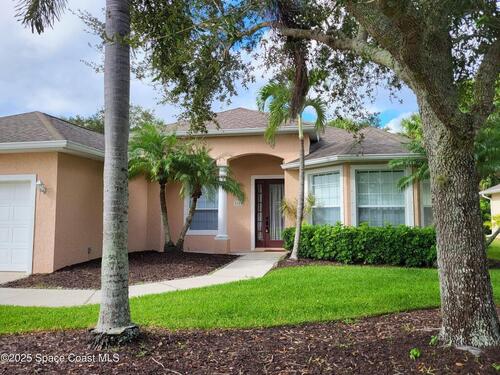 5105 1st Square  Vero Beach, FL 32968