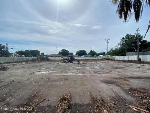 2745 Wickham Road  Melbourne, FL 32935
