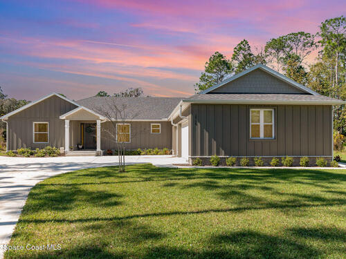 2708 Pintail Court  Mims, FL 32754