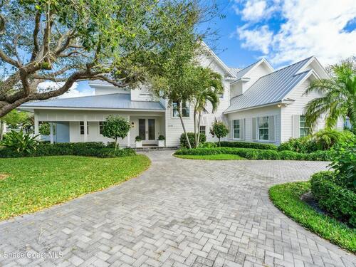 2218 Ocean Oaks Lane  Vero Beach, FL 32963