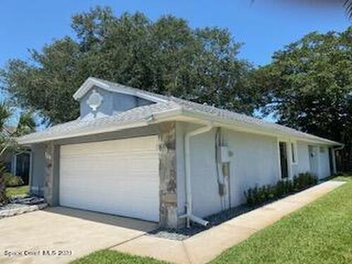 524 Oak Mont Place  Melbourne, FL 32940