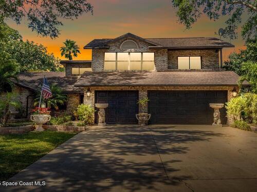 562 Lake Ashley Circle  Melbourne, FL 32904