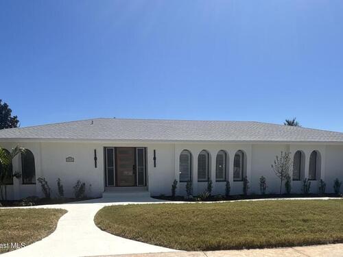 490 Amherst Circle  Satellite Beach, FL 32937