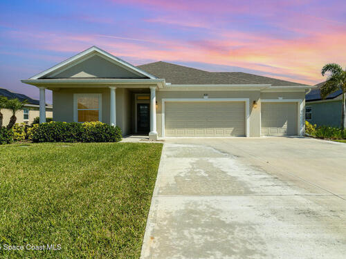 8331 Laguna Circle  Micco, FL 32976