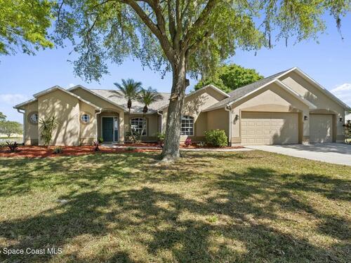 5120 Mallard Lakes Court  Merritt Island, FL 32953
