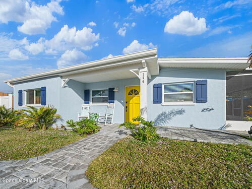 134 Grant Avenue  Cocoa Beach, FL 32931