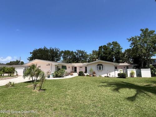 530 Bahama Drive  Indialantic, FL 32903