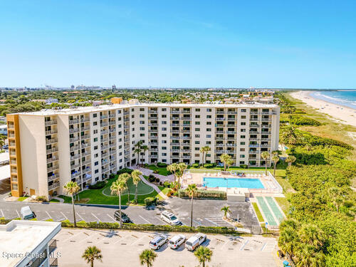 7520 Ridgewood Avenue Unit #104 404 Cape Canaveral, FL 32920