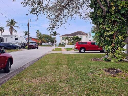 1735 Central Avenue  Merritt Island, FL 32952