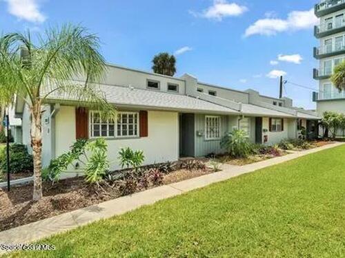 2016 Grant Place Unit #101 Melbourne, FL 32901