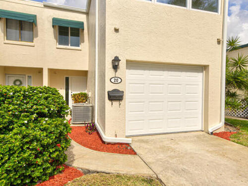 20 Emerald Court  Satellite Beach, FL 32937