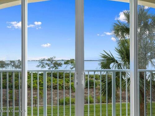 29 Harbour Isle Drive Unit #203 Ft. Pierce, FL 34949