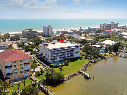 210 24th Street Unit #302 Cocoa Beach, FL 32931