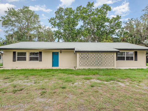 4085						Cypress						Bend												Geneva, FL						32732