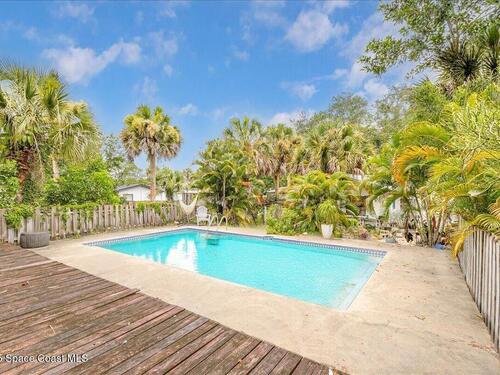 7486						Livingstone						Lane												Melbourne, FL						32904