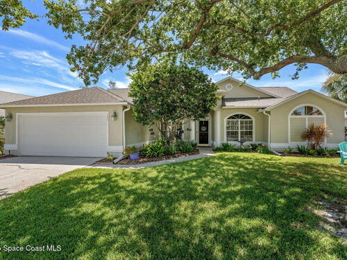 585						Lake Victoria						Circle												Melbourne, FL						32940
