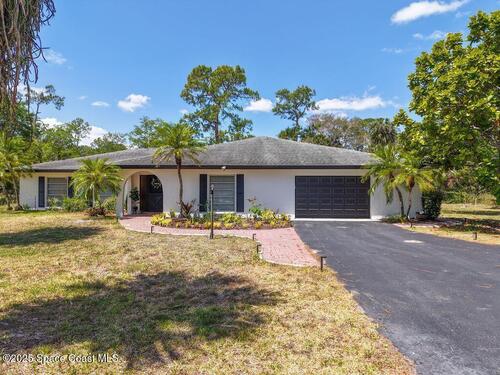 525						15th						Street												Naples, FL						33114