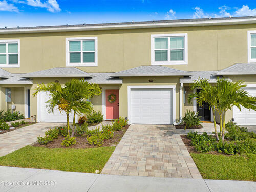 853						Paddleboard						Court												Melbourne, FL						32935