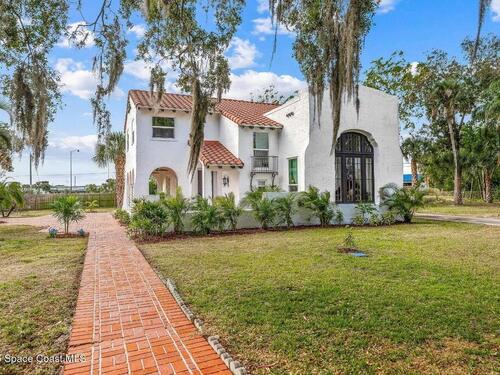 121						Circle						Drive												Cocoa, FL						32922