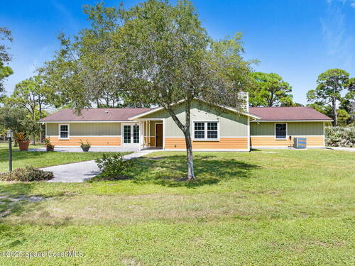 6570						Whispering Pines						Lane												Grant, FL						32949