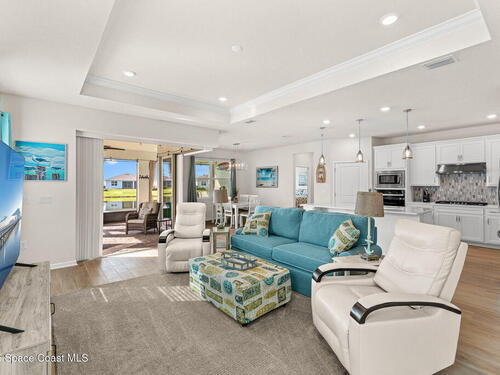 8870						Shoreline						Avenue												Melbourne, FL						32940