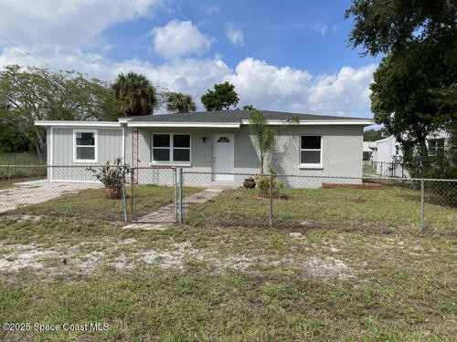 1060						Olive						Street												Cocoa, FL						32922