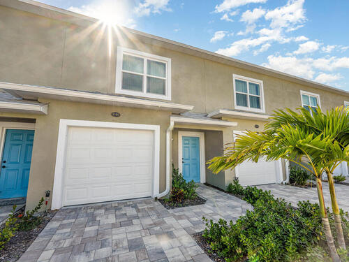 900						Paddleboard						Court												Melbourne, FL						32935