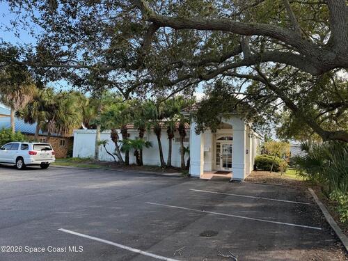 1405						Pine						Street												Melbourne, FL						32901