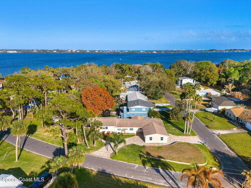 135						Oakledge						Drive												Rockledge, FL						32955