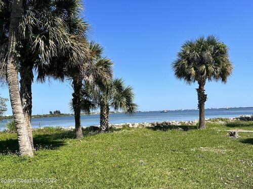 160 Banana River Drive  Merritt Island, FL 32952
