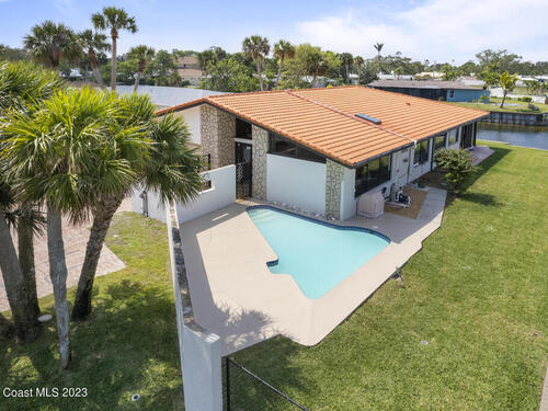 200 Rose Drive  Cocoa Beach, FL 32931