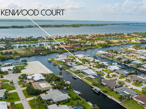 635 Kenwood Court  Satellite Beach, FL 32937