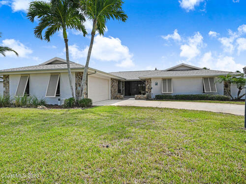 213 Dogwood Avenue  Melbourne Beach, FL 32951