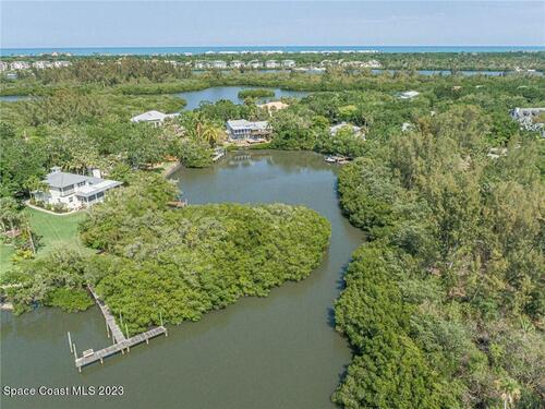 395 Live Oak Drive  Vero Beach, FL 32963