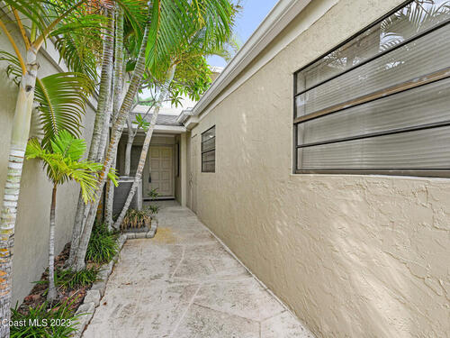 229 Augusta Way  Melbourne, FL 32940