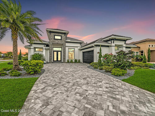 8309 Serrano Circle  Melbourne, FL 32940