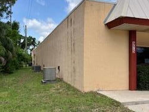 975 Courtenay Parkway  Merritt Island, FL 32953