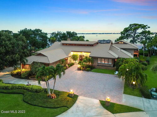 3950 Riverside Drive  Indialantic, FL 32903