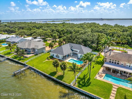 7960 Tropical Trl  Merritt Island, FL 32952