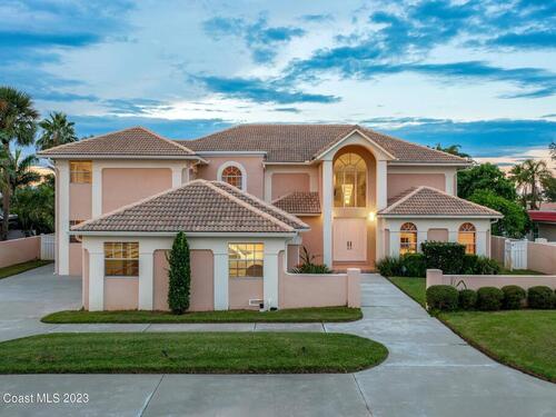 412 Banana River Boulevard  Cocoa Beach, FL 32931